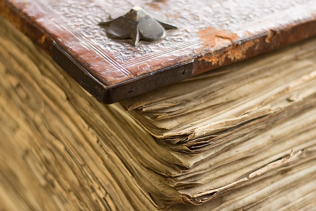 archival books 1246285 640